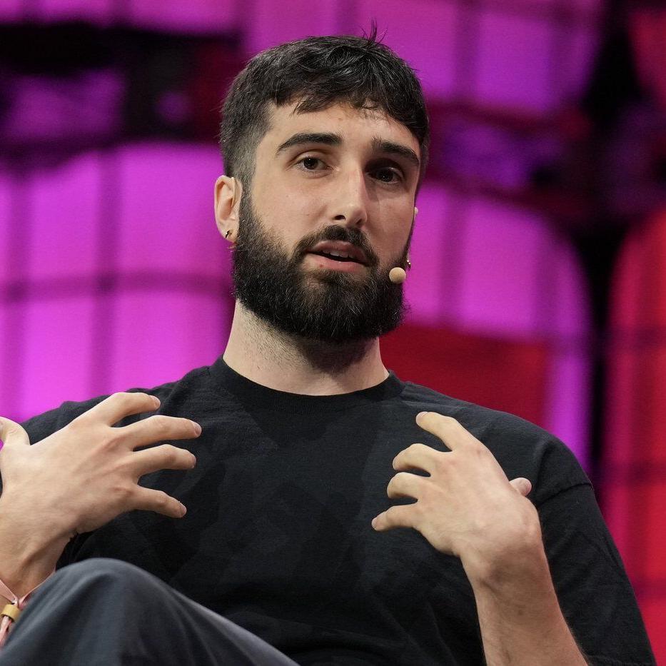 Tech execs say building up tech ecosystem means resisting allure of U.S., acquisition